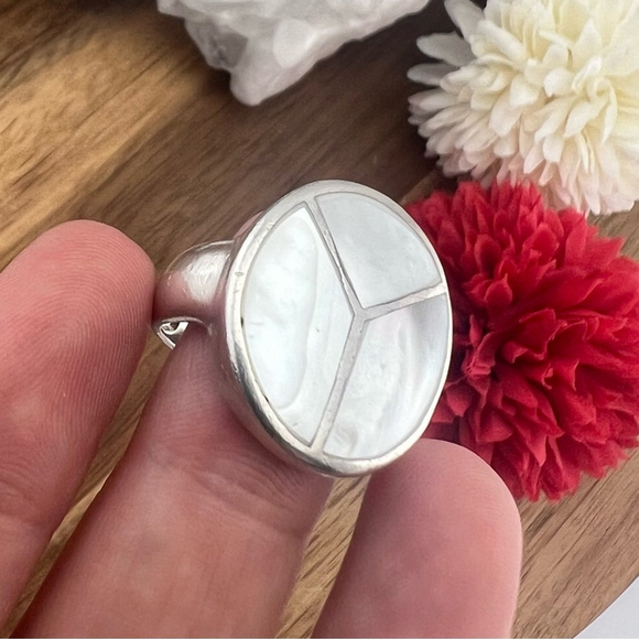 Vintage Chunky Mother of Pearl Inlay Ring Size 6 Sterling Silver Southwestern - Picture 6 of 13